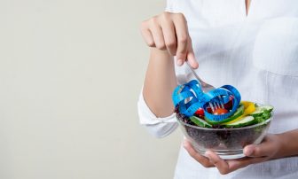 本当に痩せる？話題の「食べる系ダイエット」を予防医学の権威が判定