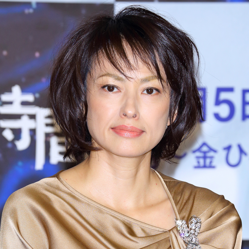 むくみや代謝低下、発汗など、軽度の更年期症状ですんでいる田中美奈子（49歳）。「更年期を意識せずに動き回ってます」