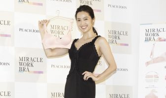 中村アンが鍛え上げた美背中を披露！「ブラジャーは背中がすごく大事」