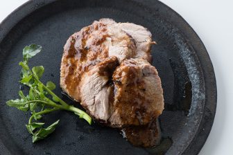 たんぱく質、ビタミンが豊富！豚肩ロースかたまり肉を使った絶品レシピ2品