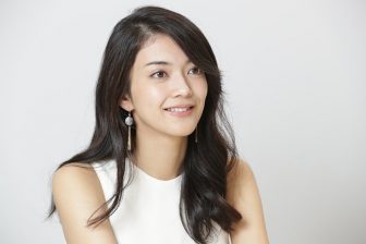 ”9等身美女”田中道子さんの美脚の秘密はテレビを見ながらの足上げ運動【美痩せインタビュー】