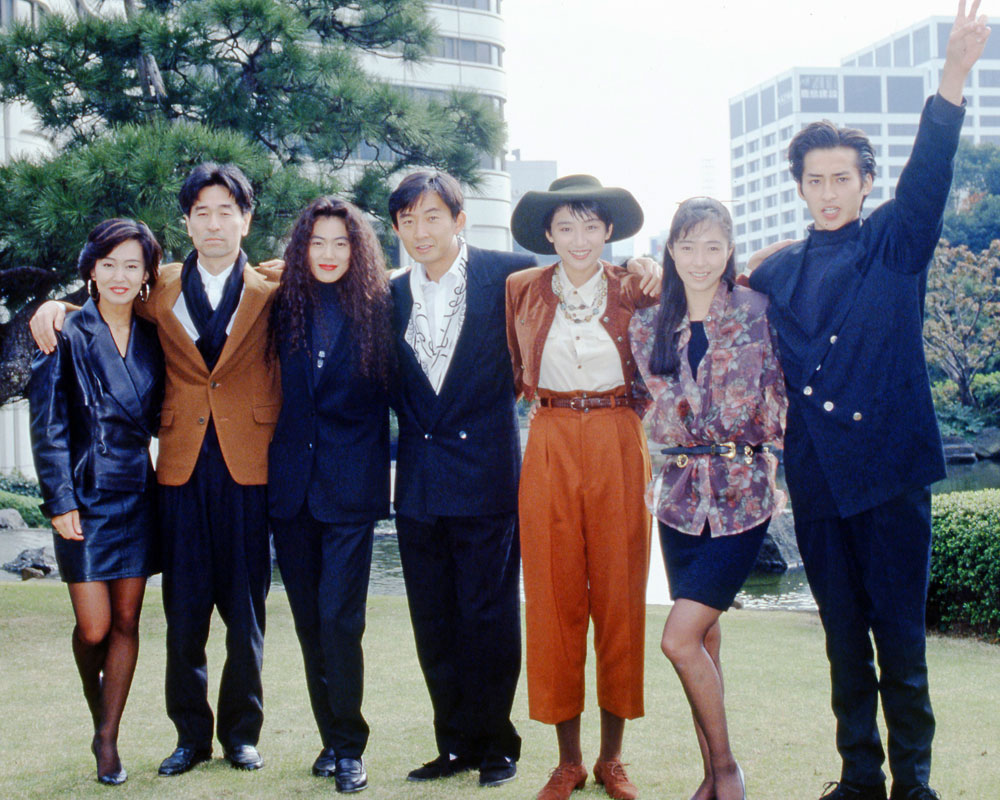 1990年放送『想い出にかわるまで』会見（左から響野夏子、財津和夫、今井美樹、石田純一、松下由樹、 高樹沙耶、大沢樹生）