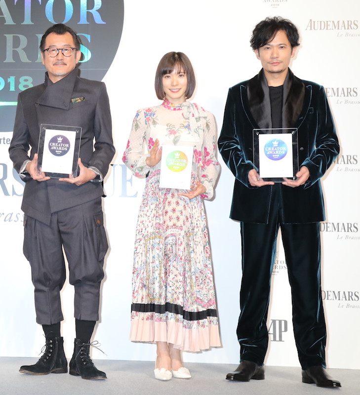 吉田鋼太郎、松岡茉優、稲垣吾郎（左から）