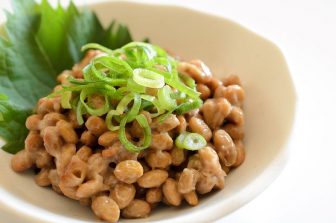 納豆の美容効果は？「美肌＆美髪」に効果的な食べる時間、食べ合わせ