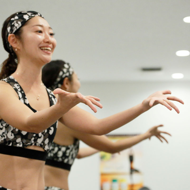 ホットヨガスタジオ LAVAのトップインストラクター・横田佳代子さん