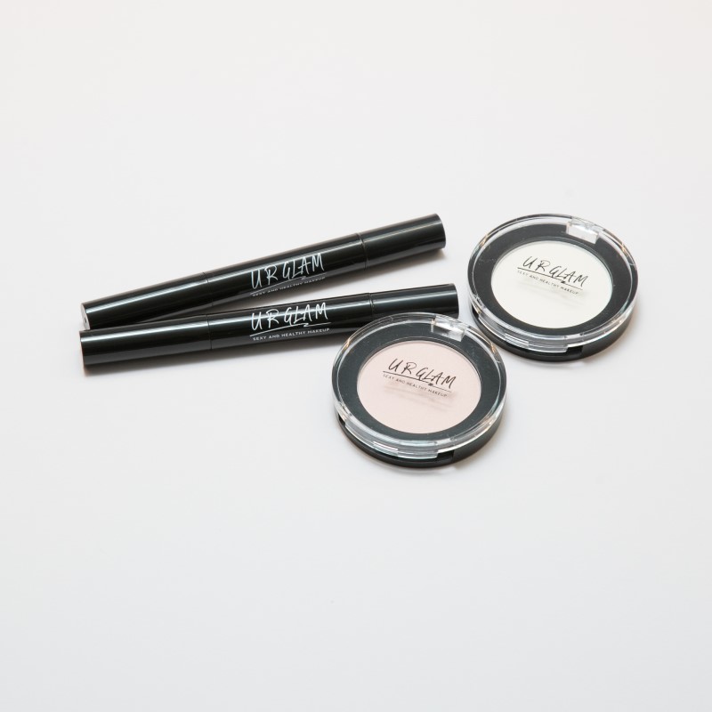 『UR GLAM COVER＆HIGHLIGHT CONCEALER（ユーアーグラム カバー＆ハイライト コンシーラー）』（全2色）、『UR GLAM WHITE POWDER（ユーアーグラム ホワイトパウダー）』、『UR GLAM NATURAL POWDER（ユーアーグラム ナチュラルパウダー）』