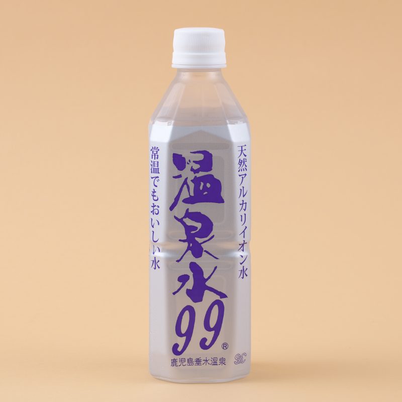 『温泉水99 500ml』（エスオーシー）178円（税込・編集部調べ）