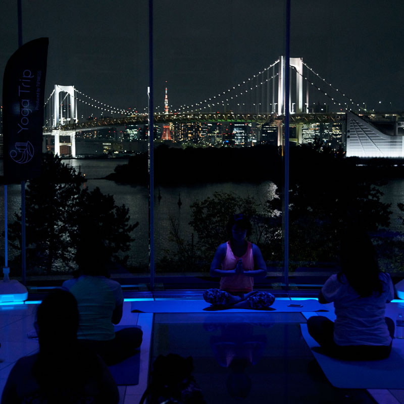 ティップネス主催「YOGA Trip」によるチャペルヨガ「Hilton TOKYO DAIBA session」