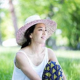 ヨガインストラクターの村上華子さん