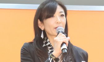 “奇跡の51歳”中島史恵が伝授！肩こり解消や美ボディを作る「逆トレ」2種