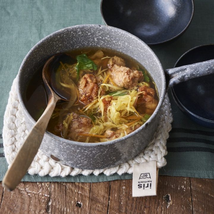 「カット野菜と唐揚げのカレー風味スープ」