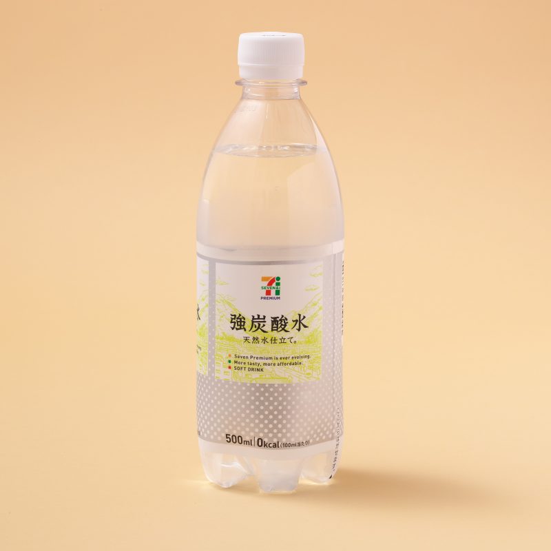 『強炭酸水 500ml』（セブン-イレブン）85円（税抜）