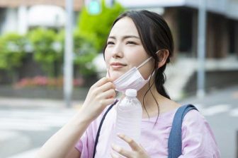 簡単！朝のスパイス湯、昼のオクラ水、夜のはちみつ水で健康的に痩せる