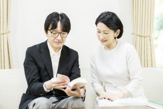 紀子さま、白肌際立つ秋のホワイトコーデをご披露