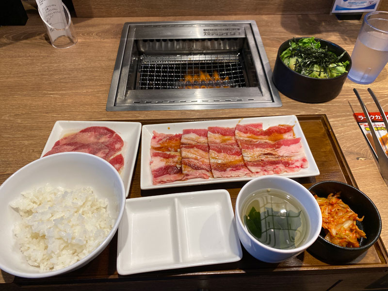 焼き肉ライクのバラカルビ＆牛タンのセットメニュー