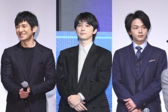 吉沢亮＆中村倫也はワントーン、西島秀俊＆三浦翔平は黒一色｜色で遊ぶ”大人の男”のコーデ集