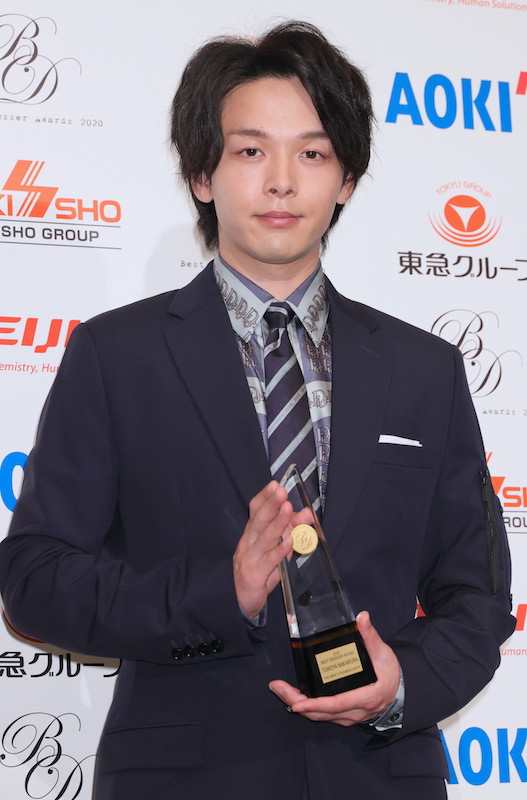 中村倫也