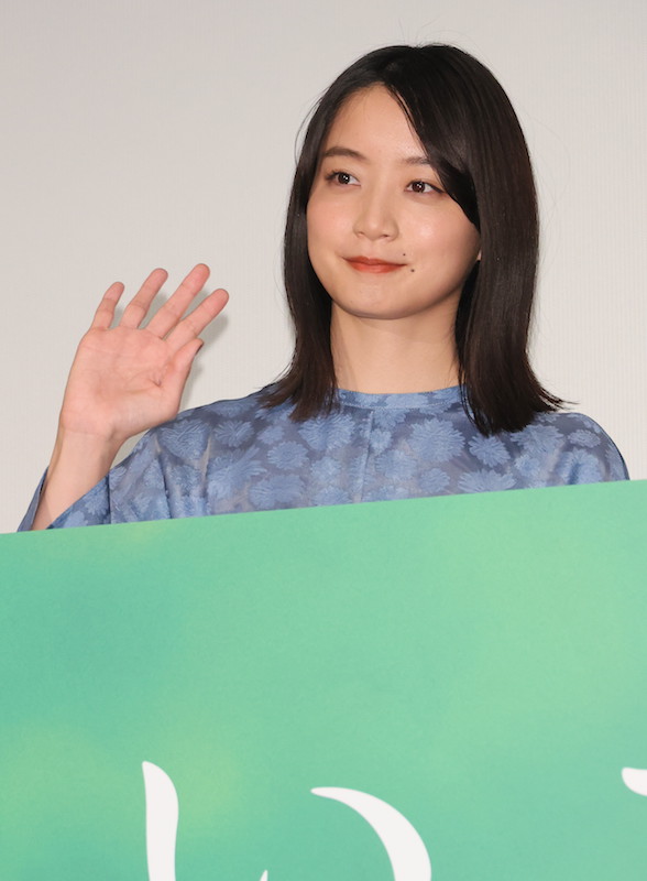 深川麻衣