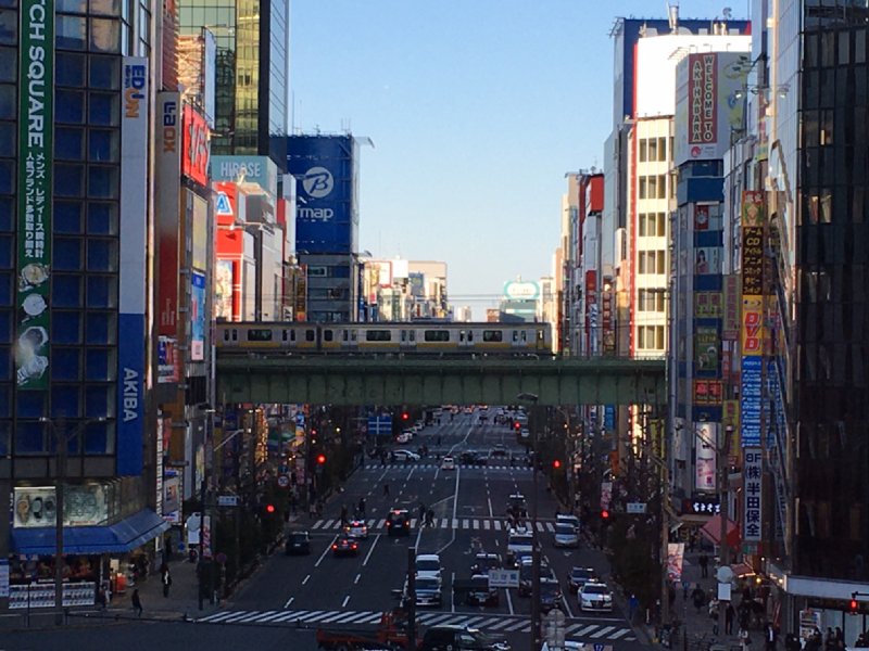 秋葉原