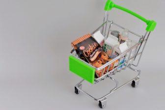 PB（プライベートブランド）商品はなぜ安いのか？品質は？　気になるポイントを解説