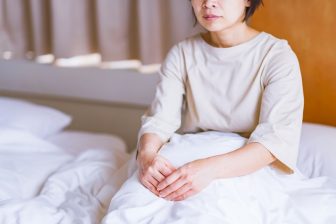 「なんとなく不安」から解放されるには「不安詐欺師」と名付ける!?精神科医が解説