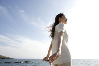 生理痛の悩みには「漢方」という選択肢も。体質別おすすめ漢方薬をセルフ診断