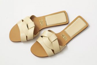 ZARAのフラットサンダル、5000円台で高見え＆ラクチちん！この夏のおすすめポイント