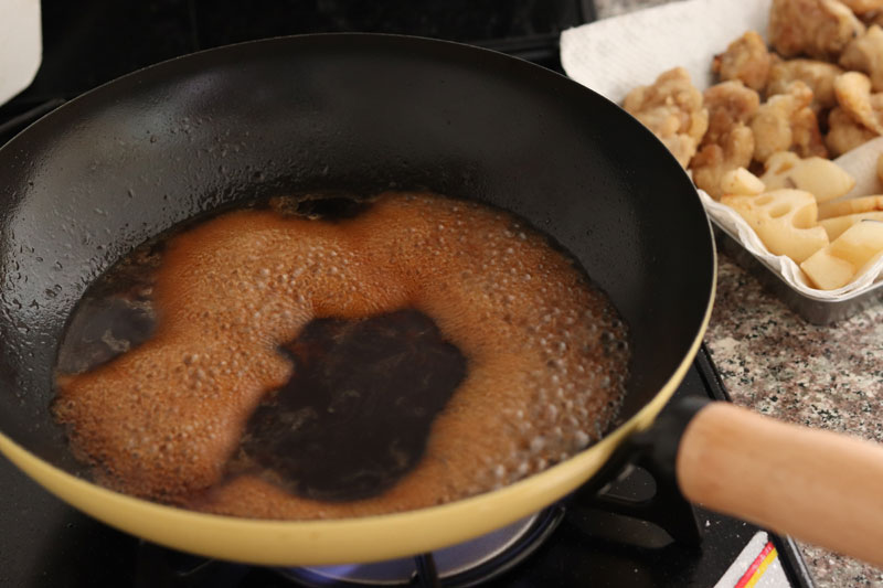 れんこんと鶏の甘辛炒めのたれ