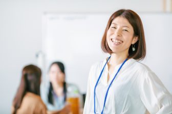 「心に穴」を感じるアラフィフ女性たち　人生を豊かにする「セカ活」とは？