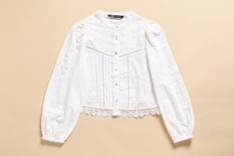 ZARAの今旬ブラウスが“買い”！5000円以下なのに高見え＆大人上品を狙うテクニック