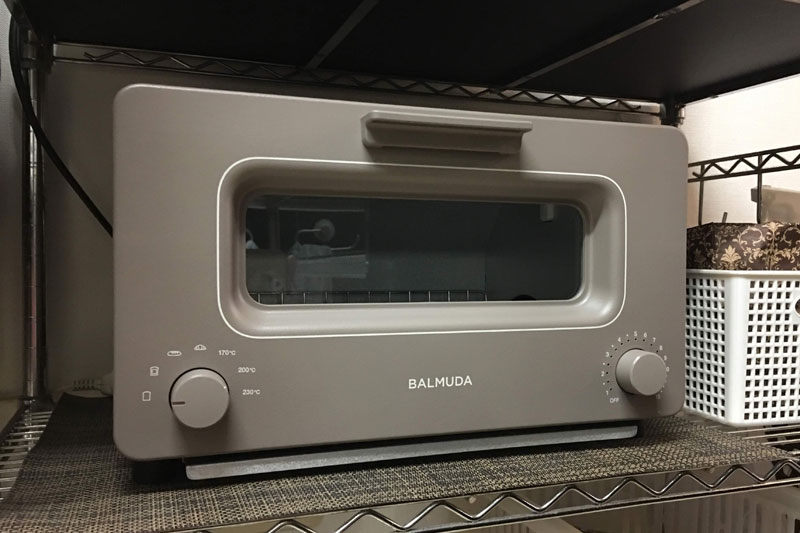 パンがおいしく焼けるという「BALMUDA The Toaster（バルミューダ ザ・トースター）」