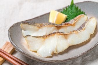 冬季うつの症状「寝すぎ」「食べすぎ」はどう改善？タラやけんちん汁を管理栄養士がすすめる理由