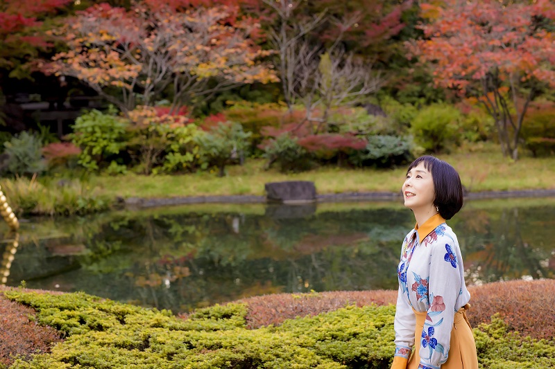 初エッセイ『たたかわない生き方』も出版