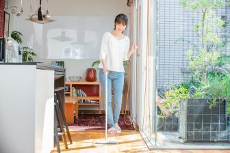 「シートを裏返して使うのはNG！」などフローリングワイパーの正しい使い方