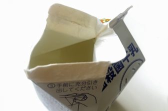 捨てないで！使用済み牛乳パック、ラップをキッチン掃除に活用する方法