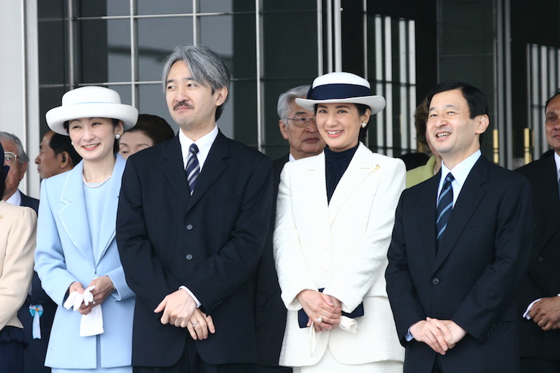 紀子さまは水色のセットアップでおまとめに（2005年5月7日、Ph／横田紋子）