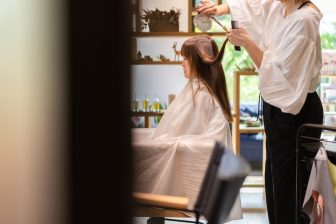 節約のプロが美容室代を減らすために行っている簡単ヘアケア術