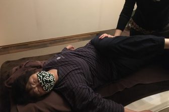 【65歳オバ記者 介護のリアル】葬儀から3か月、“介護疲れ”で体のあちこちに異変