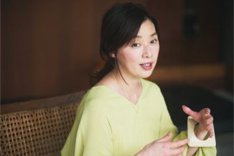 大塚寧々が明かす食とお酒事情　夫とワインを飲むときは“居酒屋メニュー”がおともに