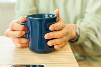 【65歳オバ記者 介護のリアル】女性が語った母親介護を巡る姉とのトラブル　マンションを売った金…