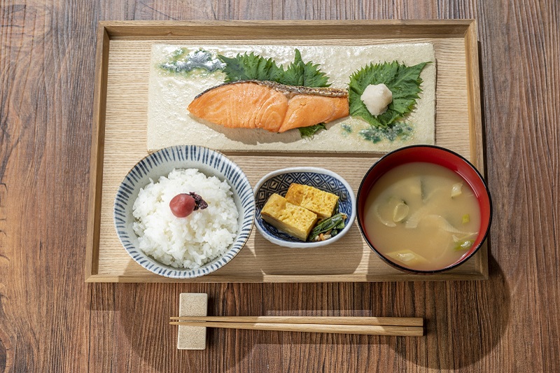 シャケ定食