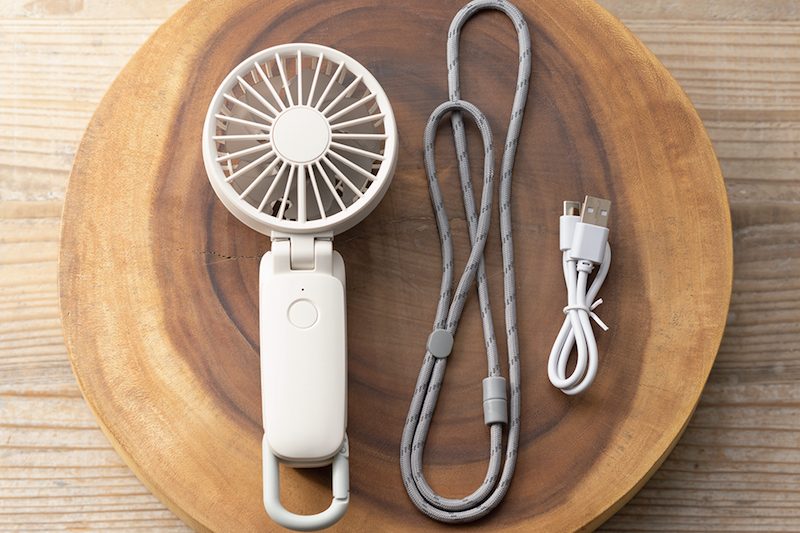 『 Silky Wind 　HANDY FAN S 9ZF031RH』と付属品