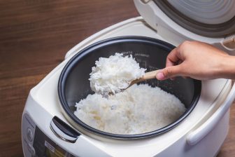 10万円前後の高級炊飯器と3万円以下では何が違う？　家電ライターに聞く、おいしく炊ける「高コス…