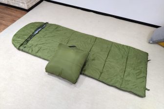 【これ買ってよかった！】「いつもはクッション、非常時は寝袋になる」防災グッズのメリットを専…