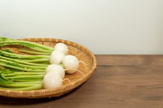 旬のかぶには栄養たっぷり！「葉を捨てるのはもったいない」野菜ソムリエプロが活用法を指南