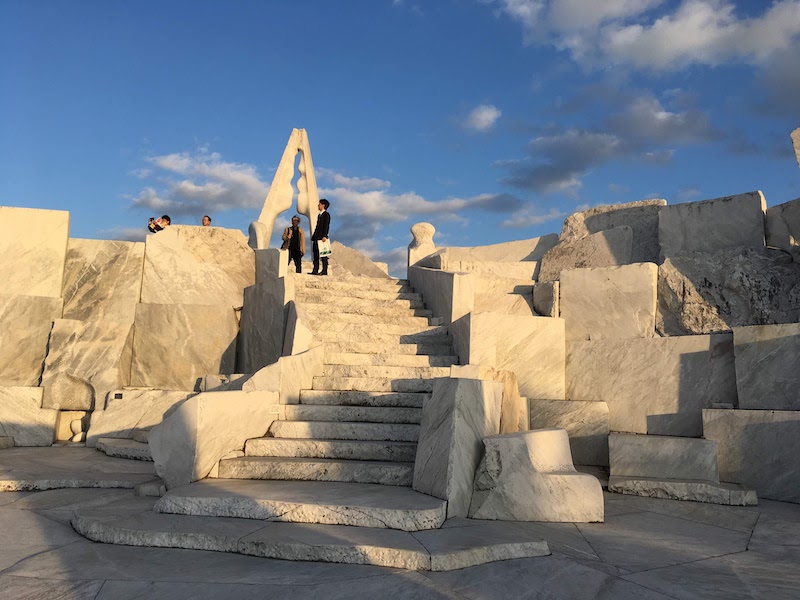 旅行ジャーナリストの村田和子さんが日本で海外気分が味わえるスポットを紹介！（広島県・耕三寺博物館：未来心の丘）