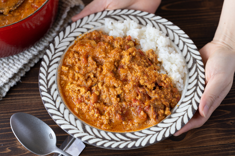 普通のカレーには戻れない!?節約＆お店超えのおいしさ「そぼろバターチキンカレー」