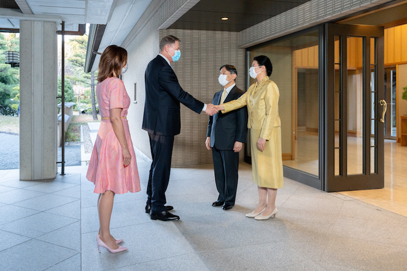 日本を訪れているルーマニアのヨハニス大統領夫妻と面会される天皇皇后両陛下