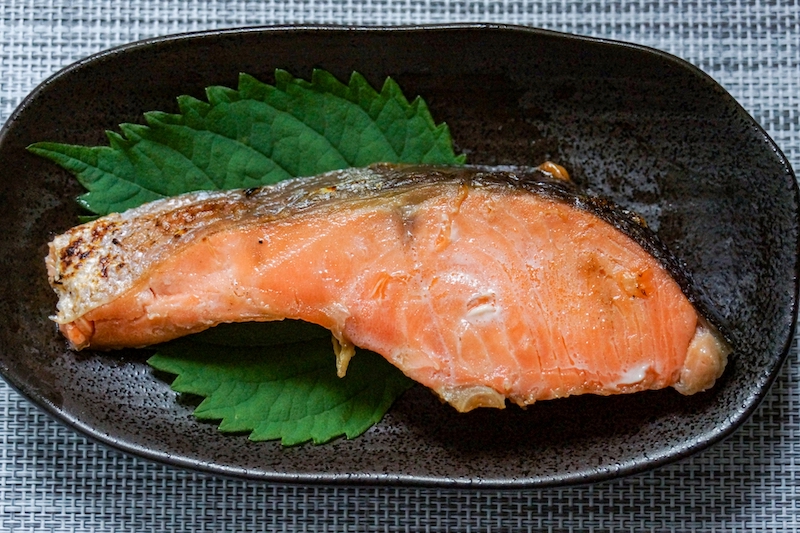 鼻水・鼻づまりが気になるときにおすすめの鮭