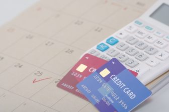 公共料金をクレジットカード払いにするメリットは？特におすすめのカードは？節約のプロが指南